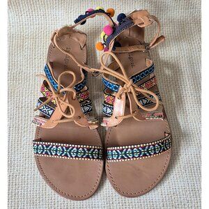 Indigo Rd. Colorful Gladiator Strappy Flat Sandal Size 9.5 Festival Summer Boho
